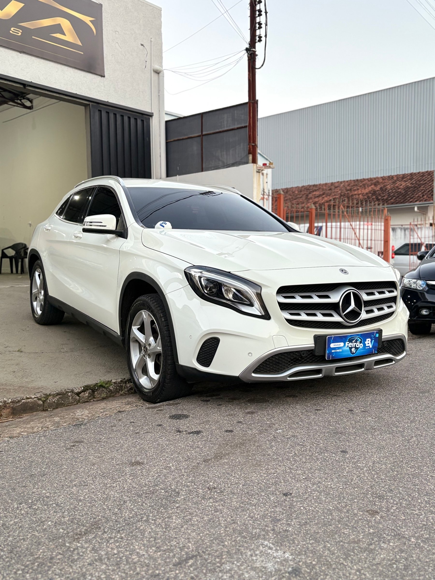 Imagem 3 de M.BENZ GLA200FF 2017/2018
